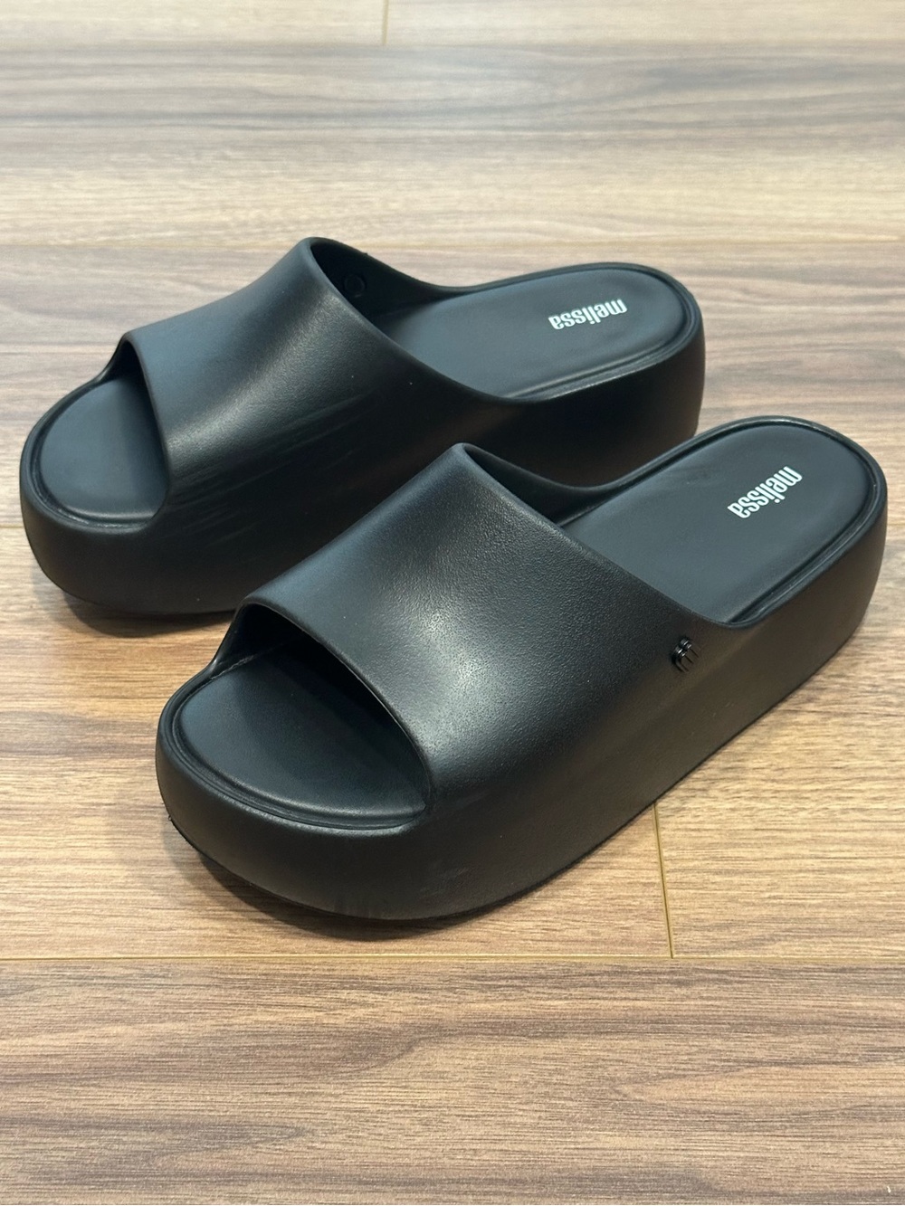Melissa Free Platform Slide in Black Size 10